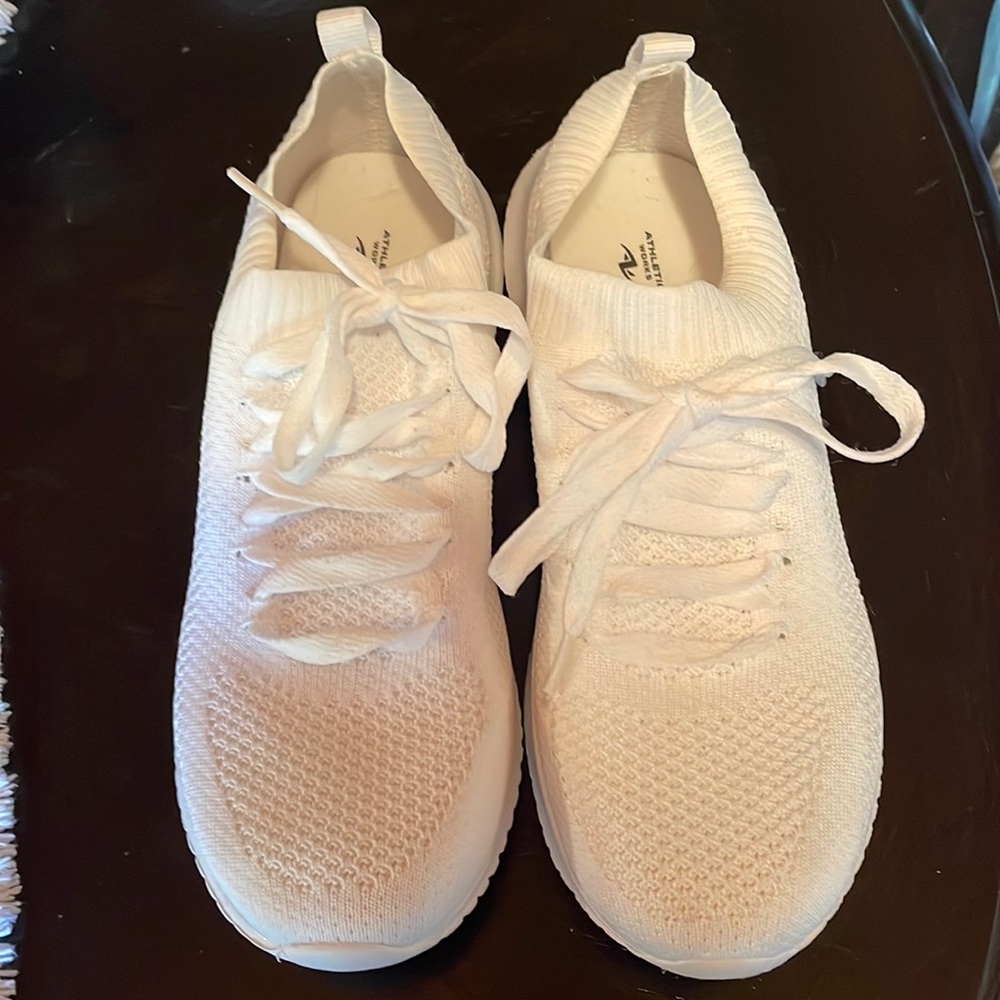NWOT White slip on sneakers, size 6